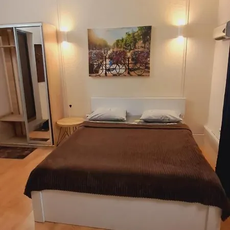 Studio Apartments In Center 5 Поверх Без Ліфту Ivano-Frankivsk Exterior photo