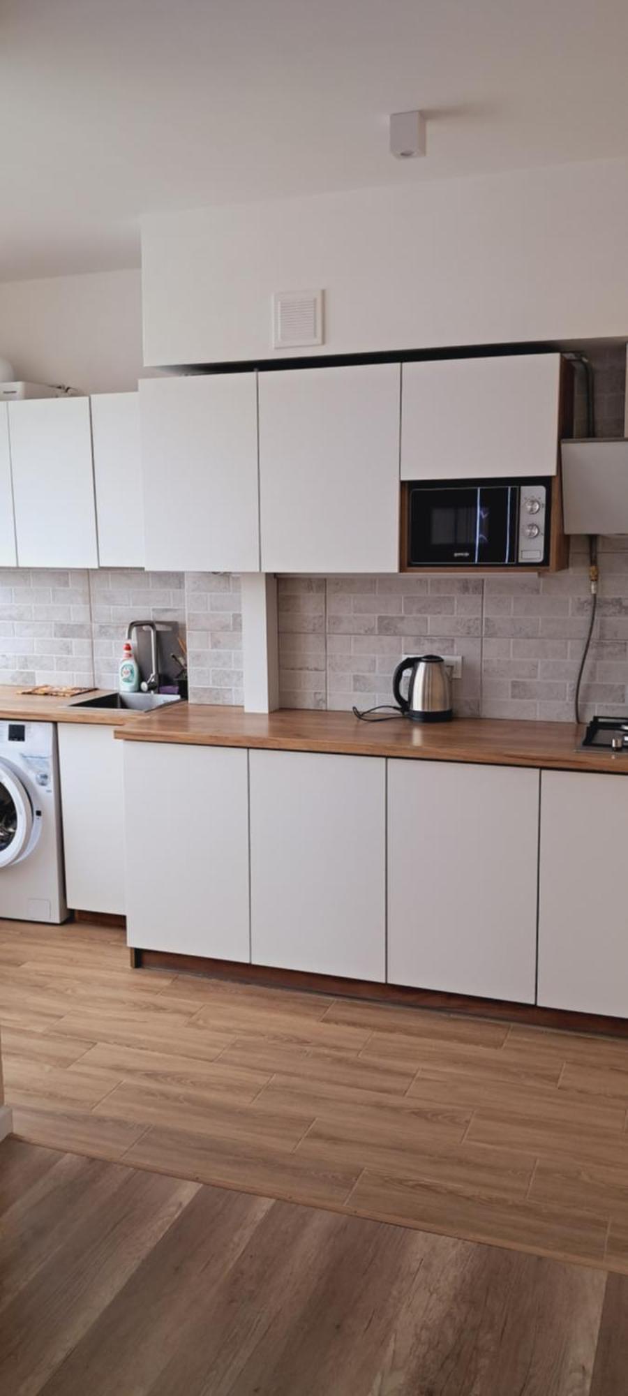 In Center 5 поверх без ліфту Apartment
