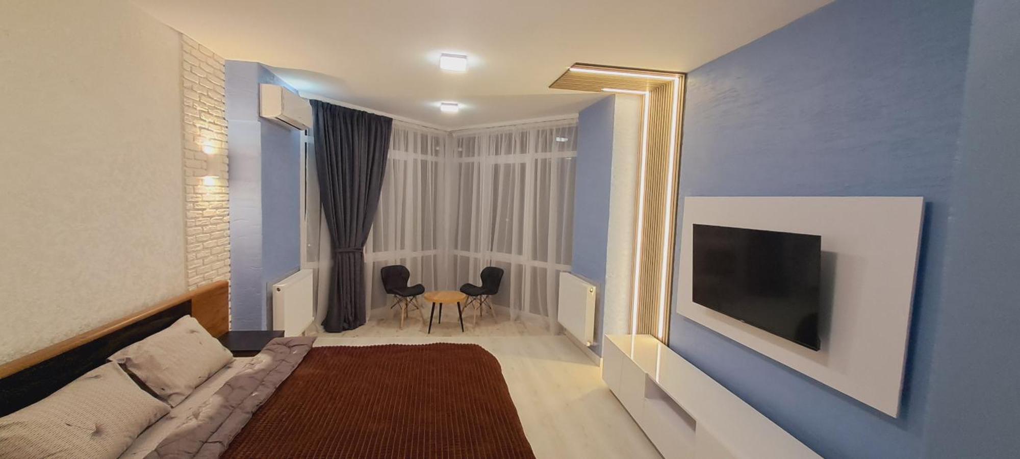 In Center 5 поверх без ліфту